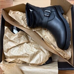 Frye Black Leather Footwear